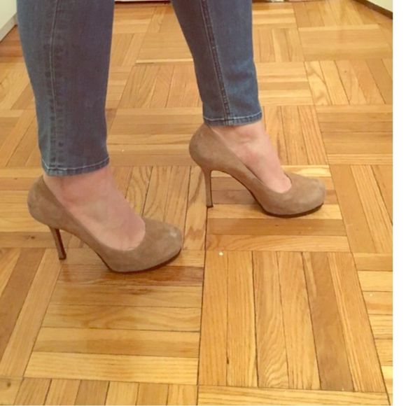 Dolce Vita Brown Suede Heels - Picture 3 of 7